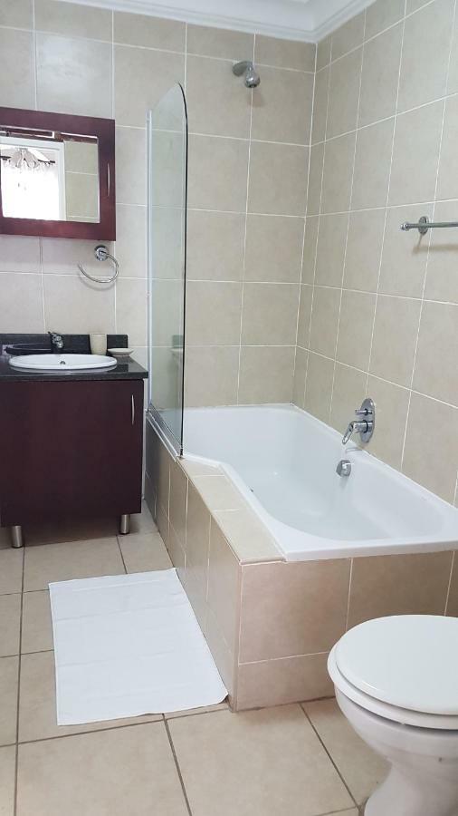 Innes Road Durban Accommodation 2 Bedroom Private Unit Экстерьер фото